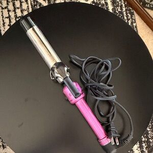 Hot Tools 1.25 in Hair Curler with clamp